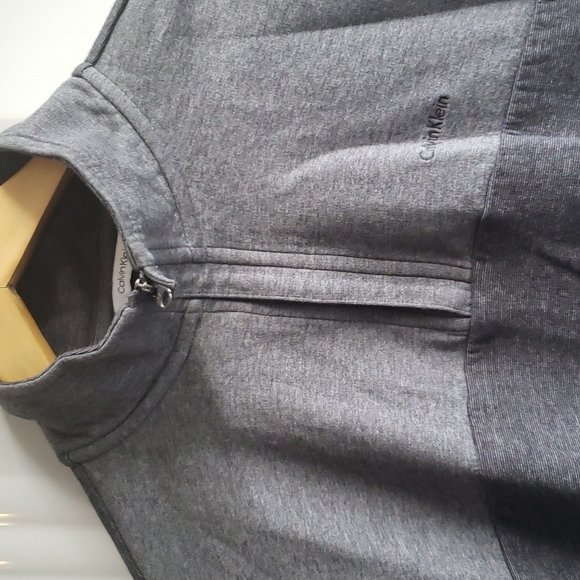 Calvin Klein 1/4 zip long sleeve top - Picture 2 of 7